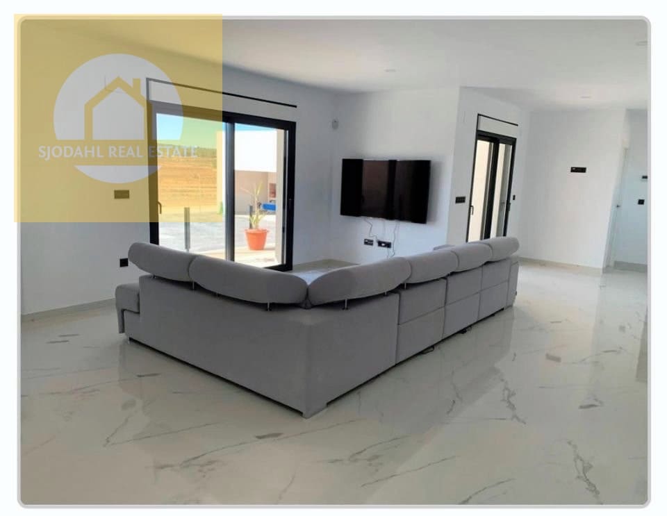 4 sovrum Villa till salu i Pinoso med pool - 450 000 € (Ref: 8718195)