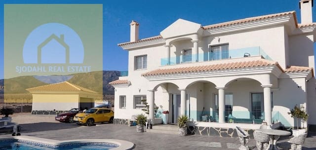 4 sovrum Villa till salu i Pinoso med pool - 450 000 € (Ref: 8718195)