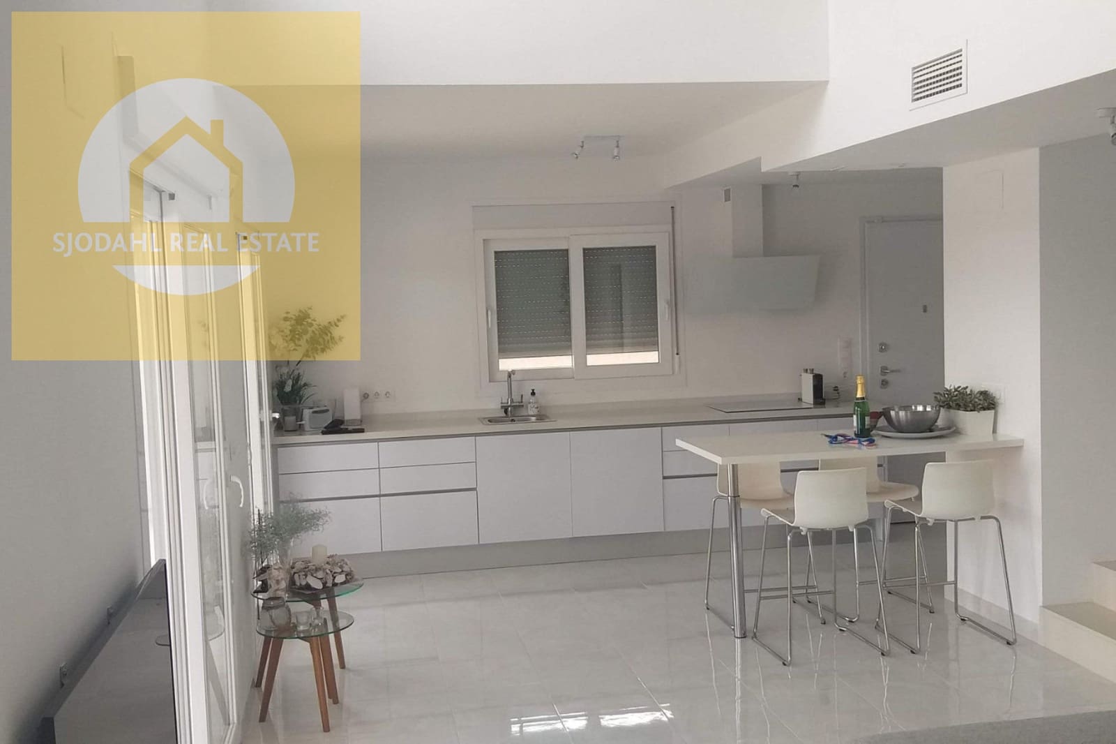 4 sovrum Villa till salu i Gran Alacant med pool - 599 000 € (Ref: 9131456)