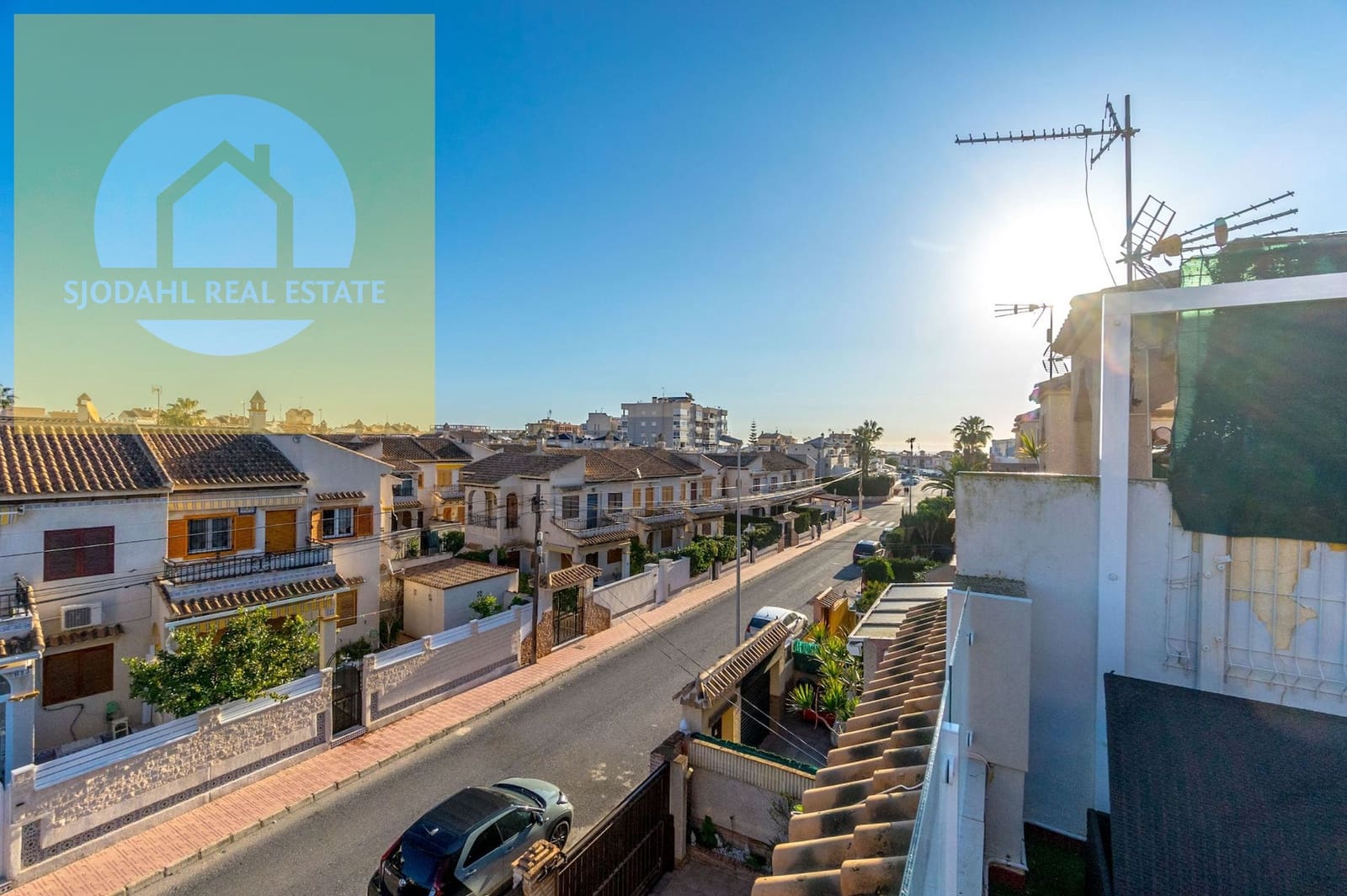 Dom na sprzedaż w Aguas Nuevas z basenem garażem - 235 000 € (Ref: 9131459)