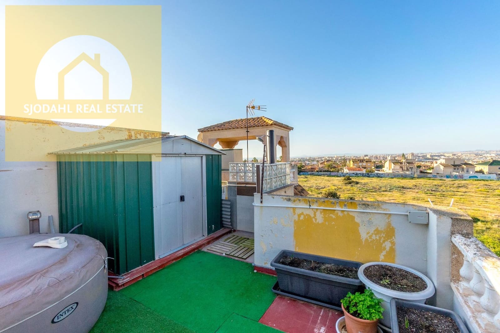 Dom na sprzedaż w Aguas Nuevas z basenem garażem - 235 000 € (Ref: 9131459)