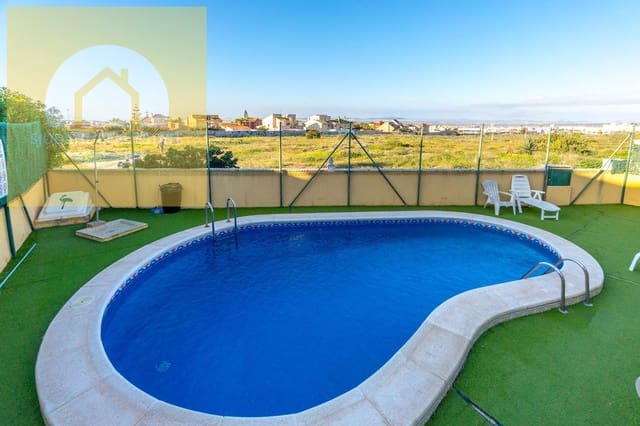 Townhouse for sale in Aguas Nuevas, Torrevieja with pool garage - € 235,000 (Ref: 9131459)