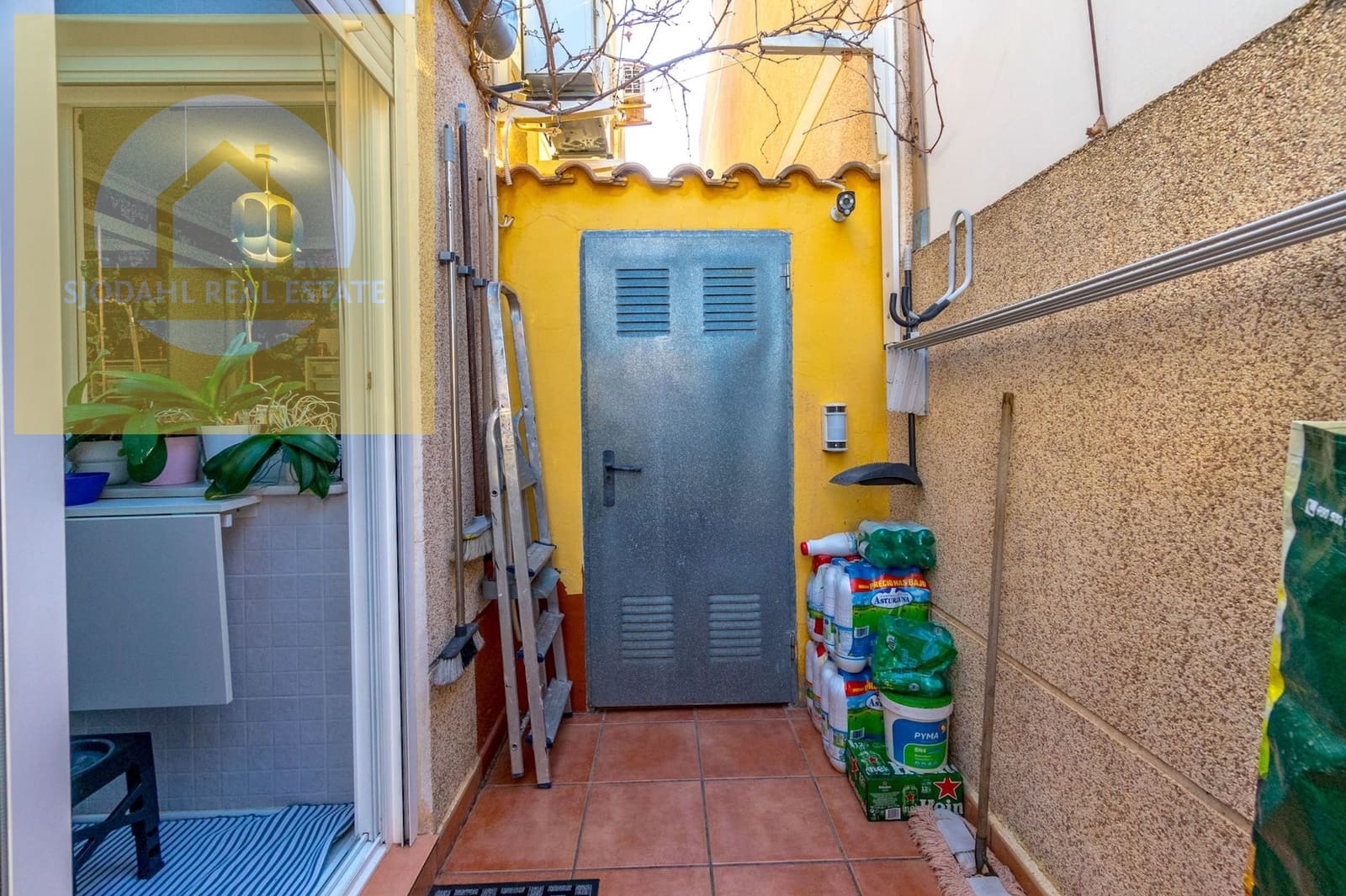 Dom na sprzedaż w Aguas Nuevas z basenem garażem - 235 000 € (Ref: 9131459)