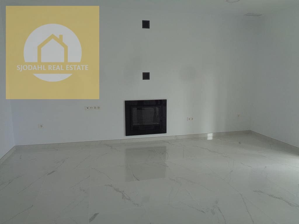 4 bedroom Villa for sale in Pinoso with pool garage - € 381,000 (Ref: 9199700)