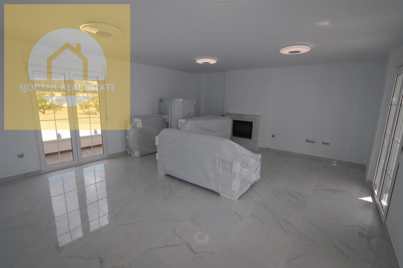 4 bedroom Villa for sale in Pinoso with pool garage - € 381,000 (Ref: 9199700)