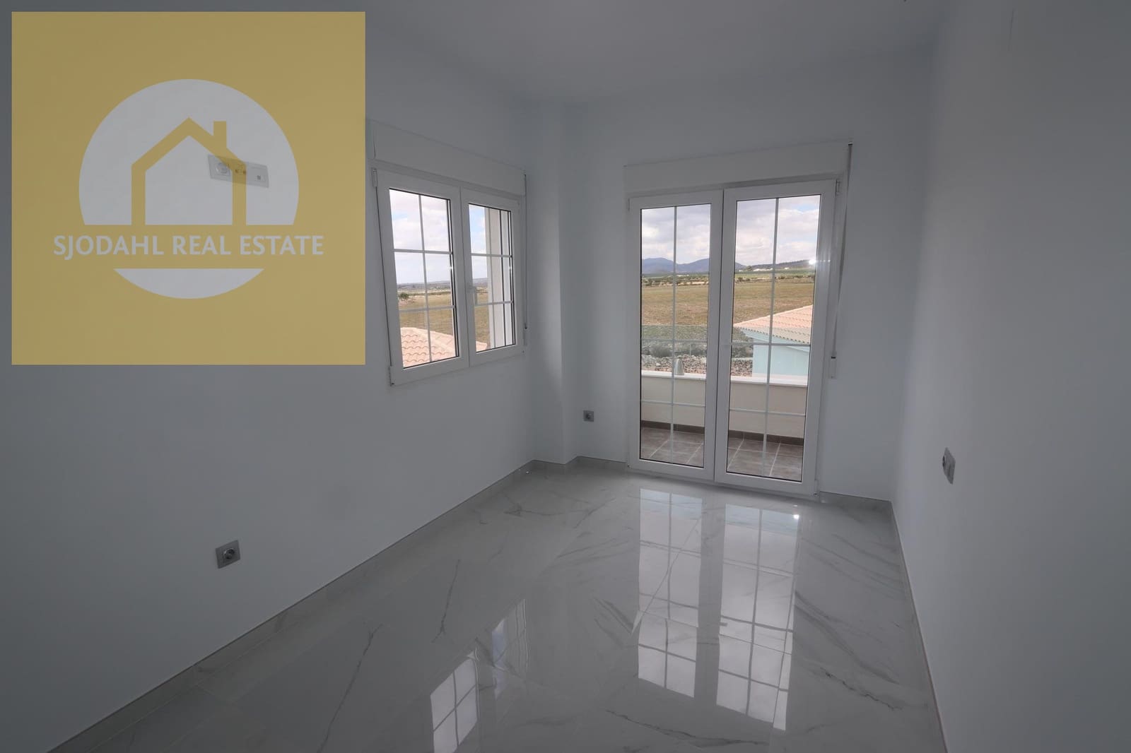 4 bedroom Villa for sale in Pinoso with pool garage - € 381,000 (Ref: 9199700)