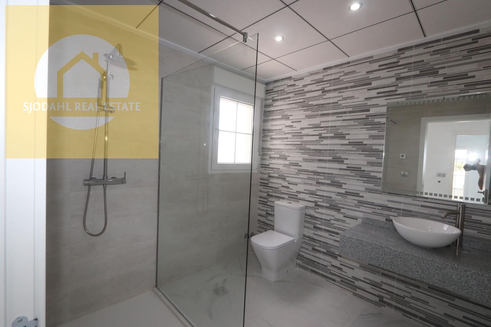 4 bedroom Villa for sale in Pinoso with pool garage - € 381,000 (Ref: 9199700)