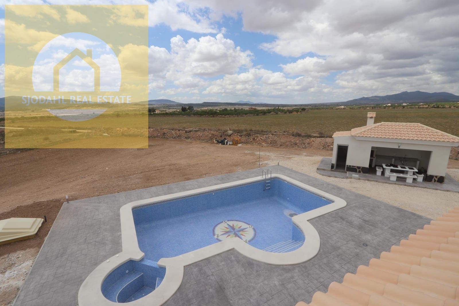 4 bedroom Villa for sale in Pinoso with pool garage - € 381,000 (Ref: 9199700)