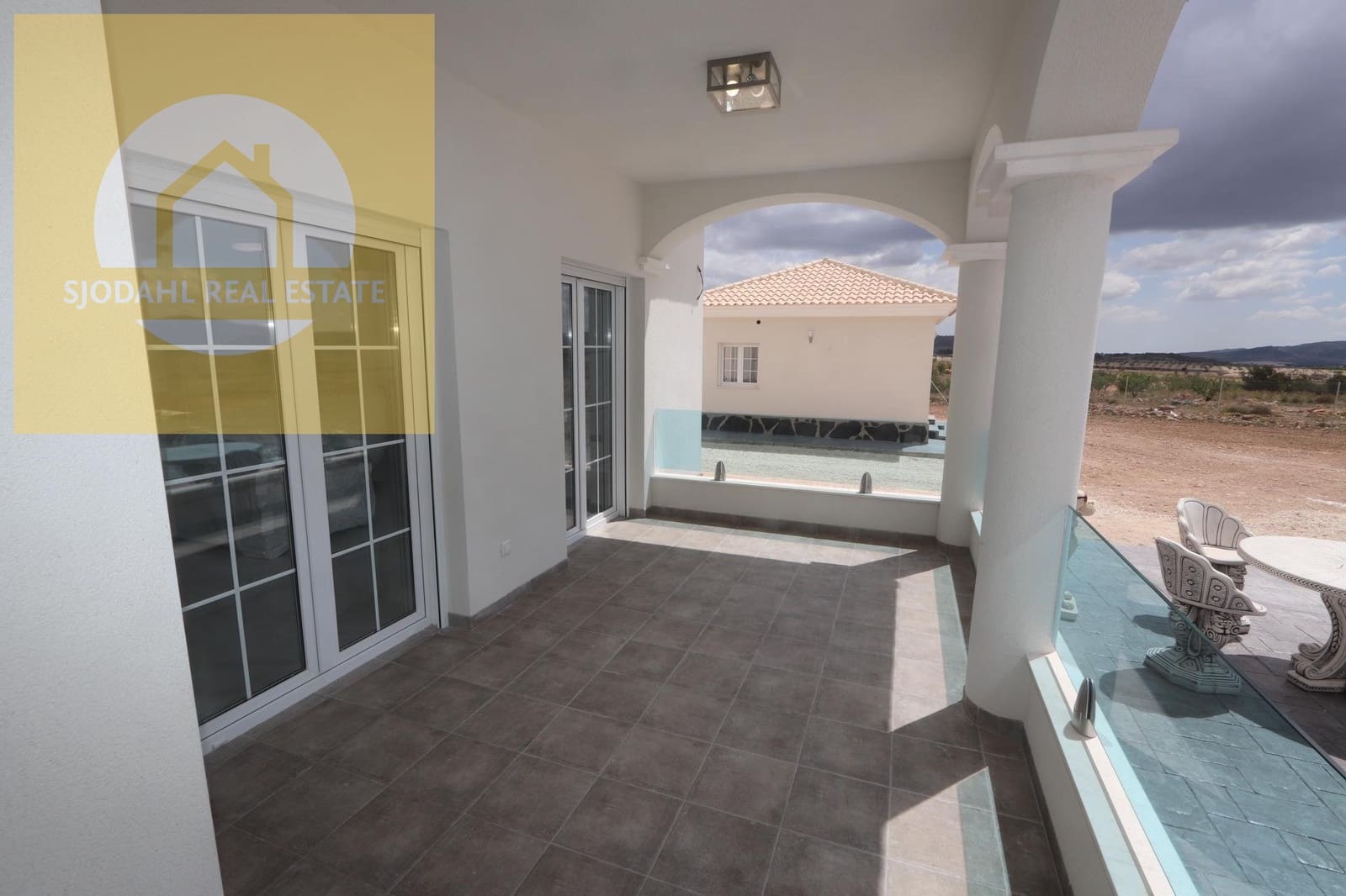 4 bedroom Villa for sale in Pinoso with pool garage - € 381,000 (Ref: 9199700)