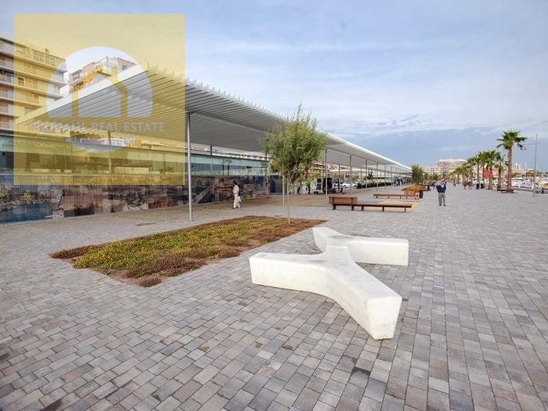 3 makuuhuone Kattohuoneisto myytävänä paikassa Santa Pola mukana uima-altaan 
autotalli - 495 000 € (Ref: 9199701)