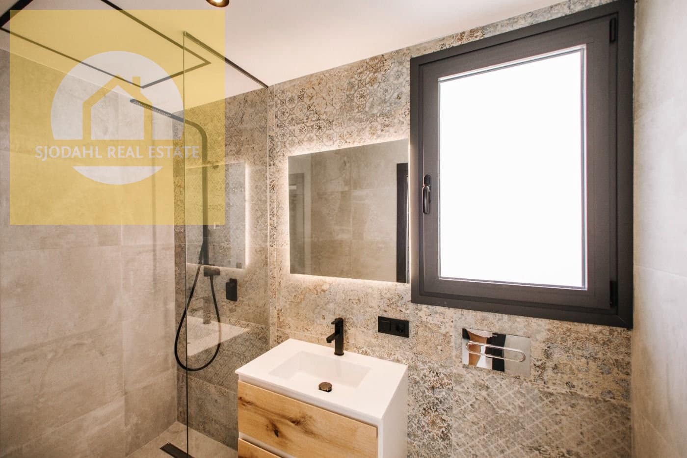 4 makuuhuone Bungalow myytävänä paikassa Rojales mukana uima-altaan 
autotalli - 599 000 € (Ref: 9215464)