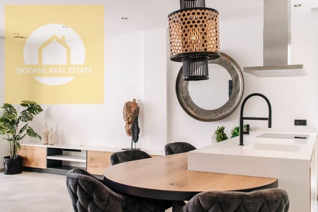 4 makuuhuone Bungalow myytävänä paikassa Ciudad Quesada, Rojales mukana uima-altaan 
autotalli - 599 000 € (Ref: 9215464)