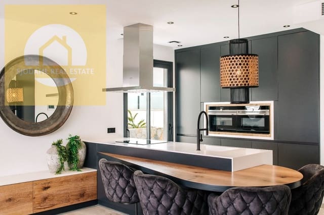 4 makuuhuone Bungalow myytävänä paikassa Ciudad Quesada, Rojales mukana uima-altaan 
autotalli - 599 000 € (Ref: 9215464)