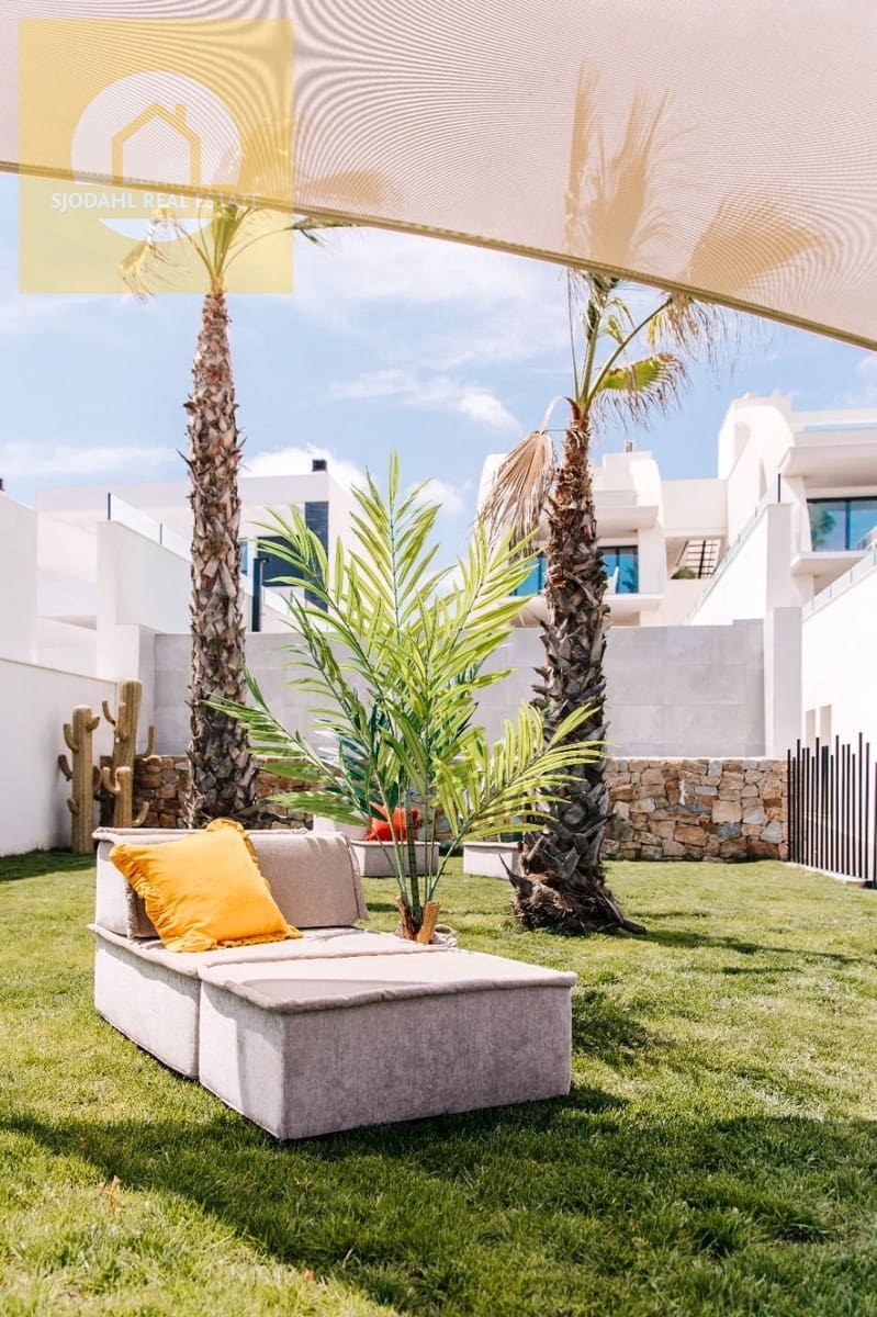 4 makuuhuone Bungalow myytävänä paikassa Rojales mukana uima-altaan 
autotalli - 599 000 € (Ref: 9215464)