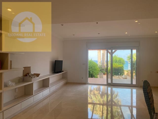 5 soveværelse Byhus til salg i El Campello med garage - € 776.000 (Ref: 9218738)