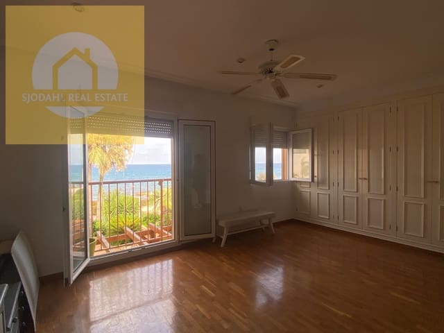 5 soveværelse Byhus til salg i El Campello med garage - € 776.000 (Ref: 9218738)