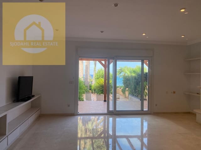 5 soveværelse Byhus til salg i El Campello med garage - € 776.000 (Ref: 9218738)