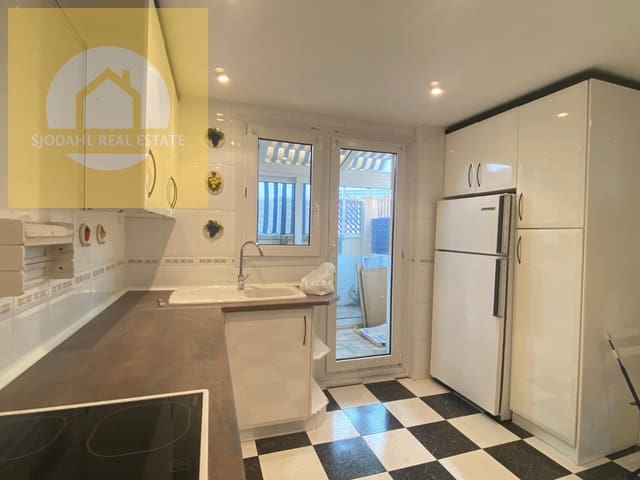 5 soveværelse Byhus til salg i El Campello med garage - € 776.000 (Ref: 9218738)