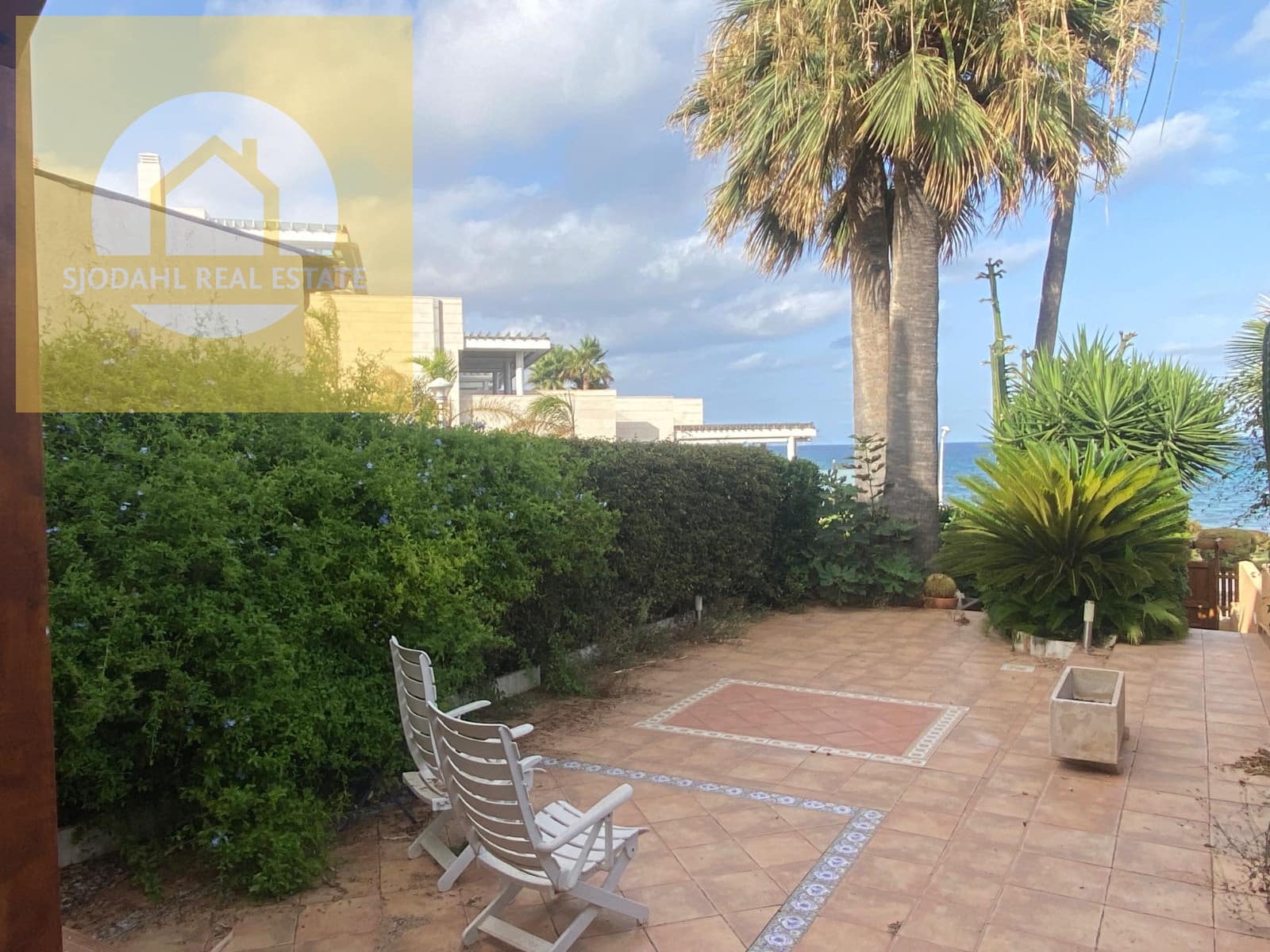 5 soveværelse Byhus til salg i El Campello med garage - € 776.000 (Ref: 9218738)