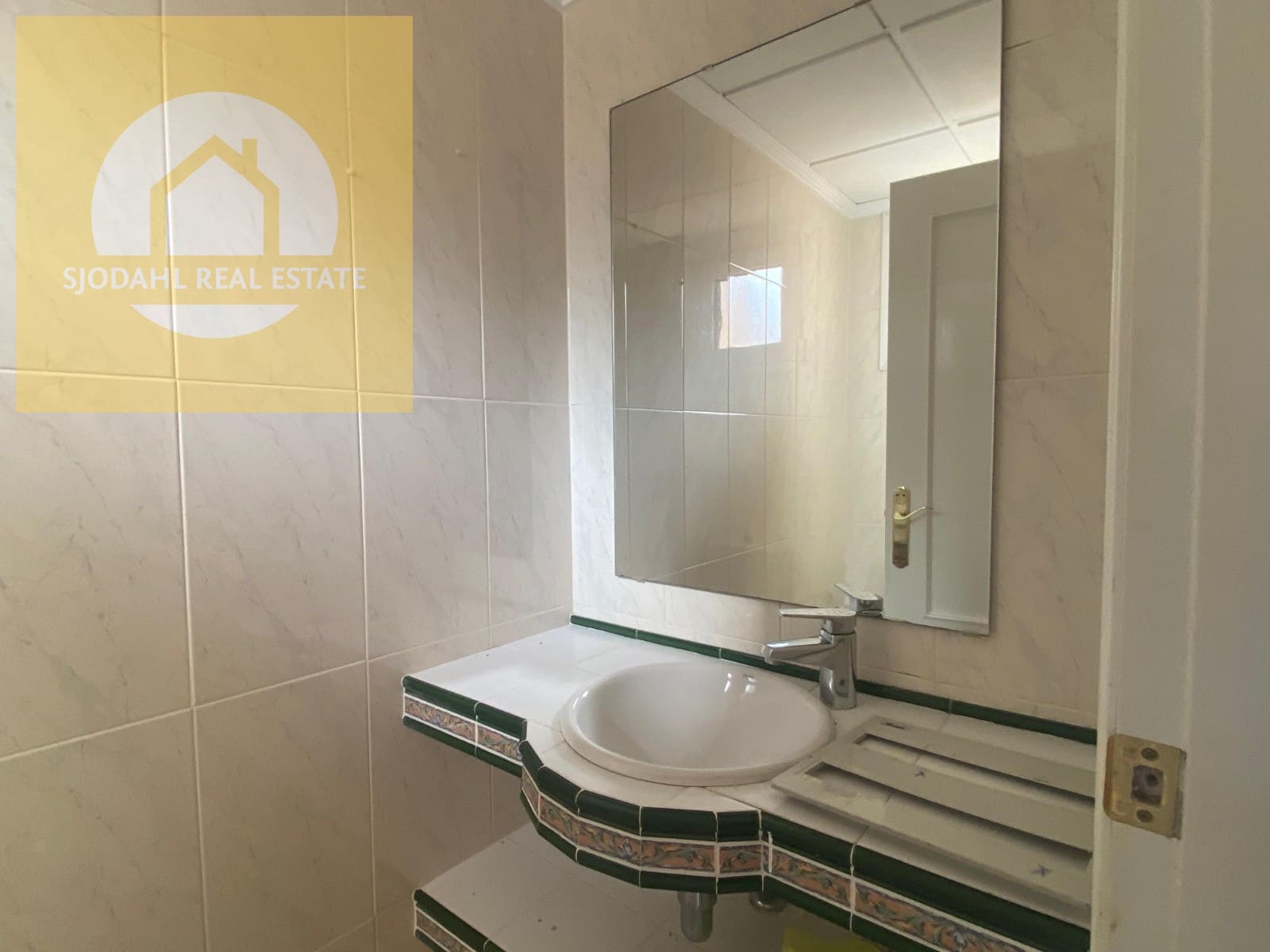 5 soveværelse Byhus til salg i El Campello med garage - € 776.000 (Ref: 9218738)