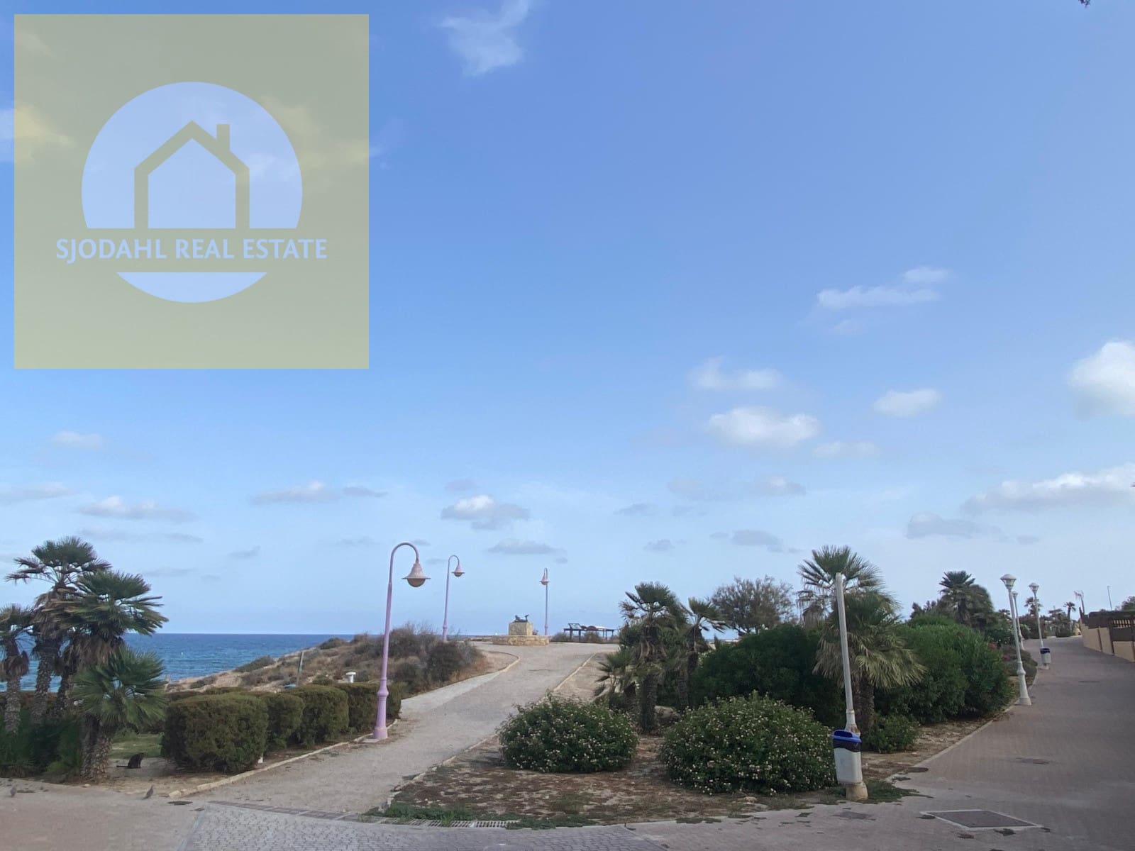 5 soveværelse Byhus til salg i El Campello med garage - € 776.000 (Ref: 9218738)