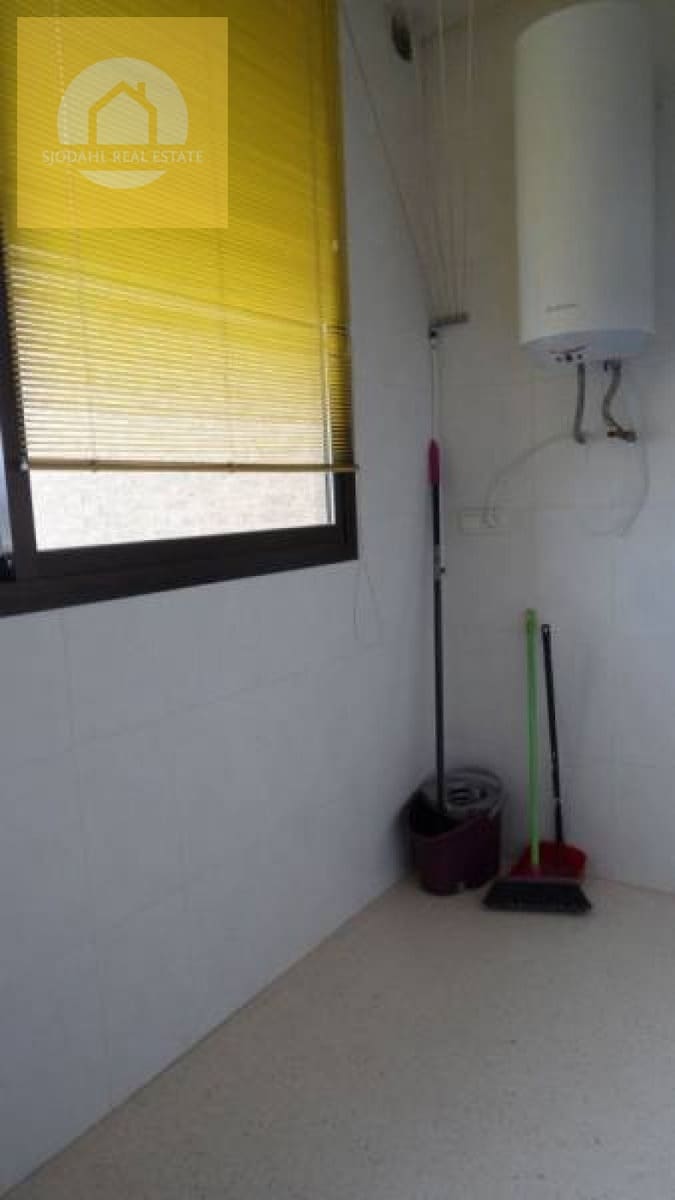 1 makuuhuone Huoneisto myytävänä paikassa Benidorm mukana uima-altaan 
autotalli - 315 000 € (Ref: 9235456)