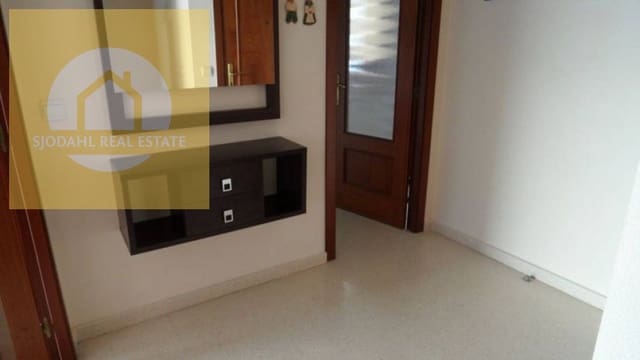 1 makuuhuone Huoneisto myytävänä paikassa Playa Poniente, Benidorm mukana uima-altaan 
autotalli - 315 000 € (Ref: 9235456)