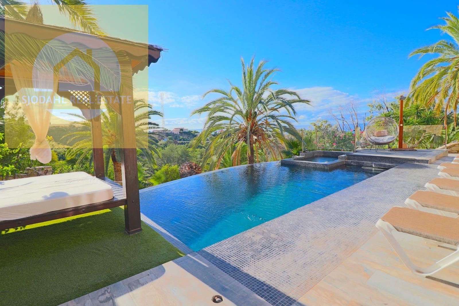 8 soveværelse Villa til salg i El Campello med swimmingpool garage - € 2.200.000 (Ref: 9235459)