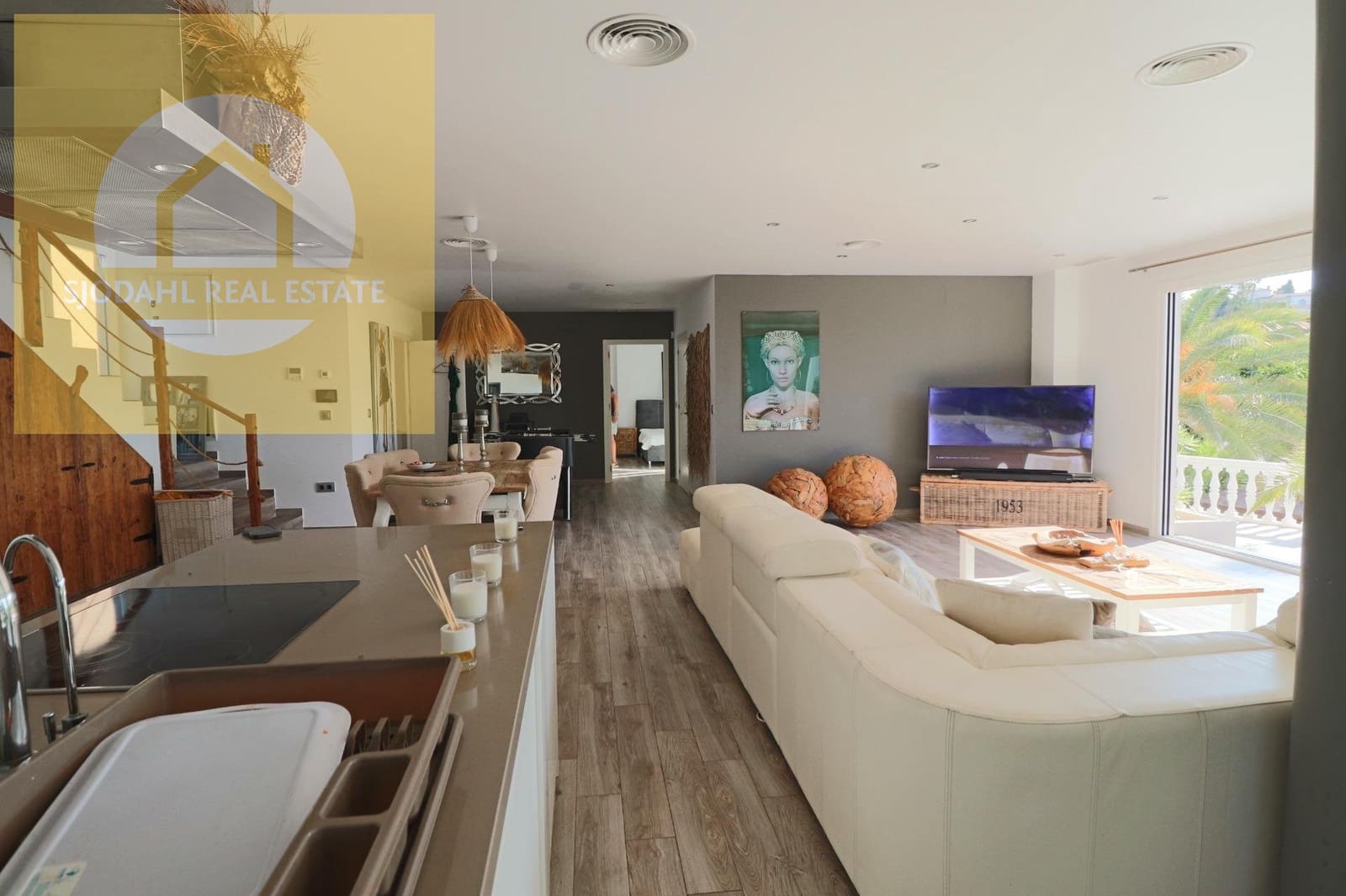 8 soveværelse Villa til salg i El Campello med swimmingpool garage - € 2.200.000 (Ref: 9235459)