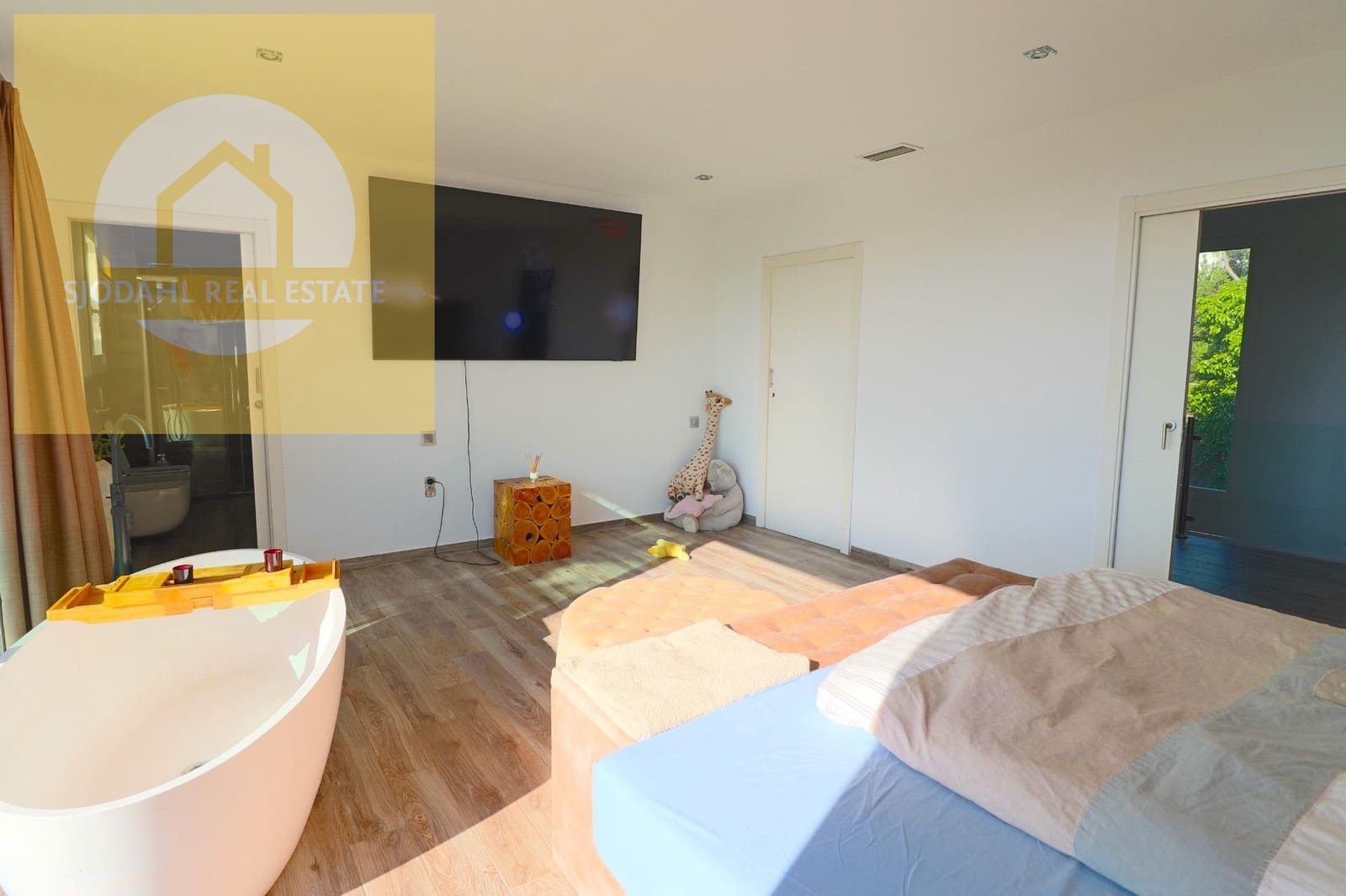 8 soveværelse Villa til salg i El Campello med swimmingpool garage - € 2.200.000 (Ref: 9235459)