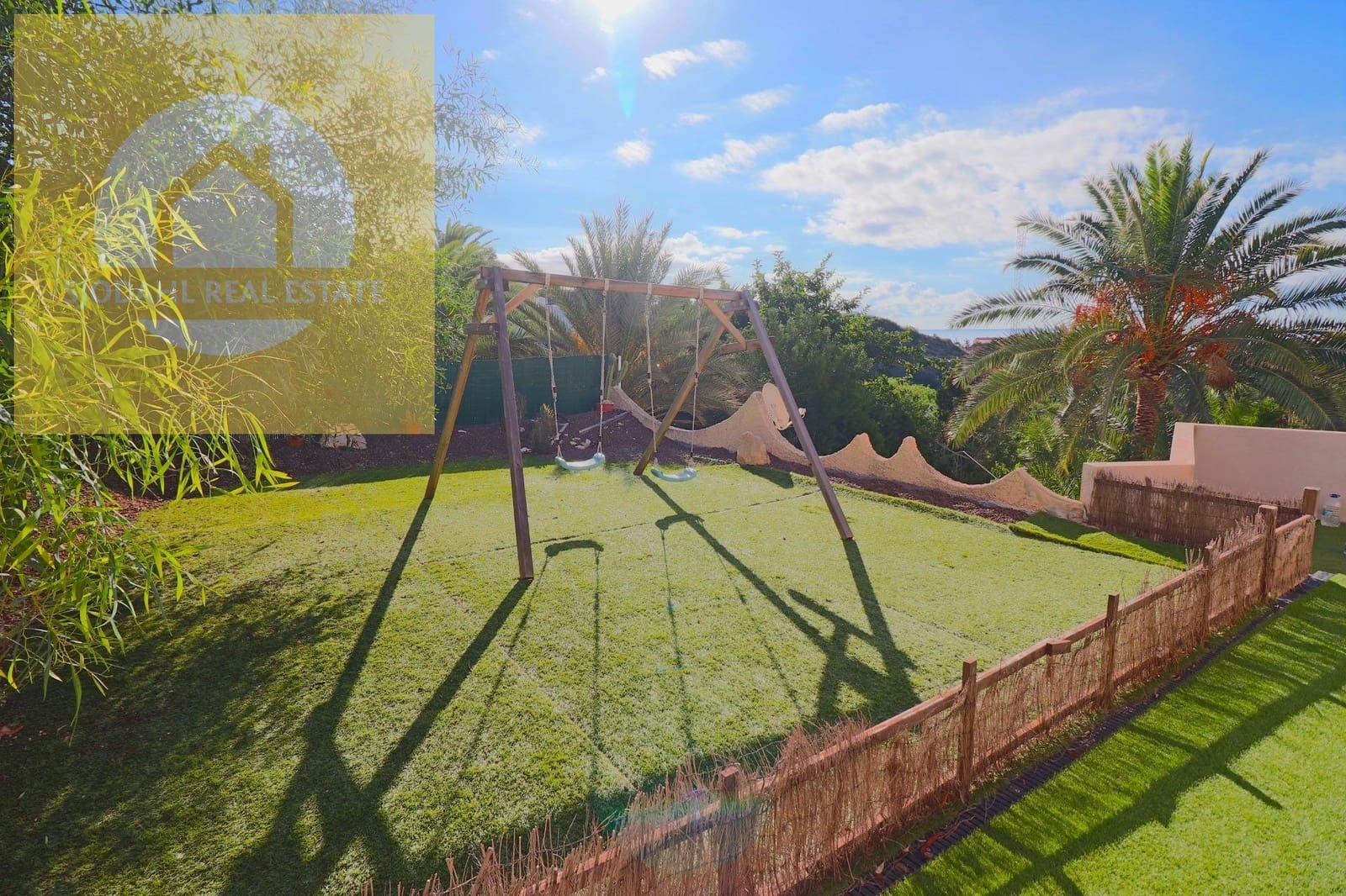 8 soveværelse Villa til salg i El Campello med swimmingpool garage - € 2.200.000 (Ref: 9235459)