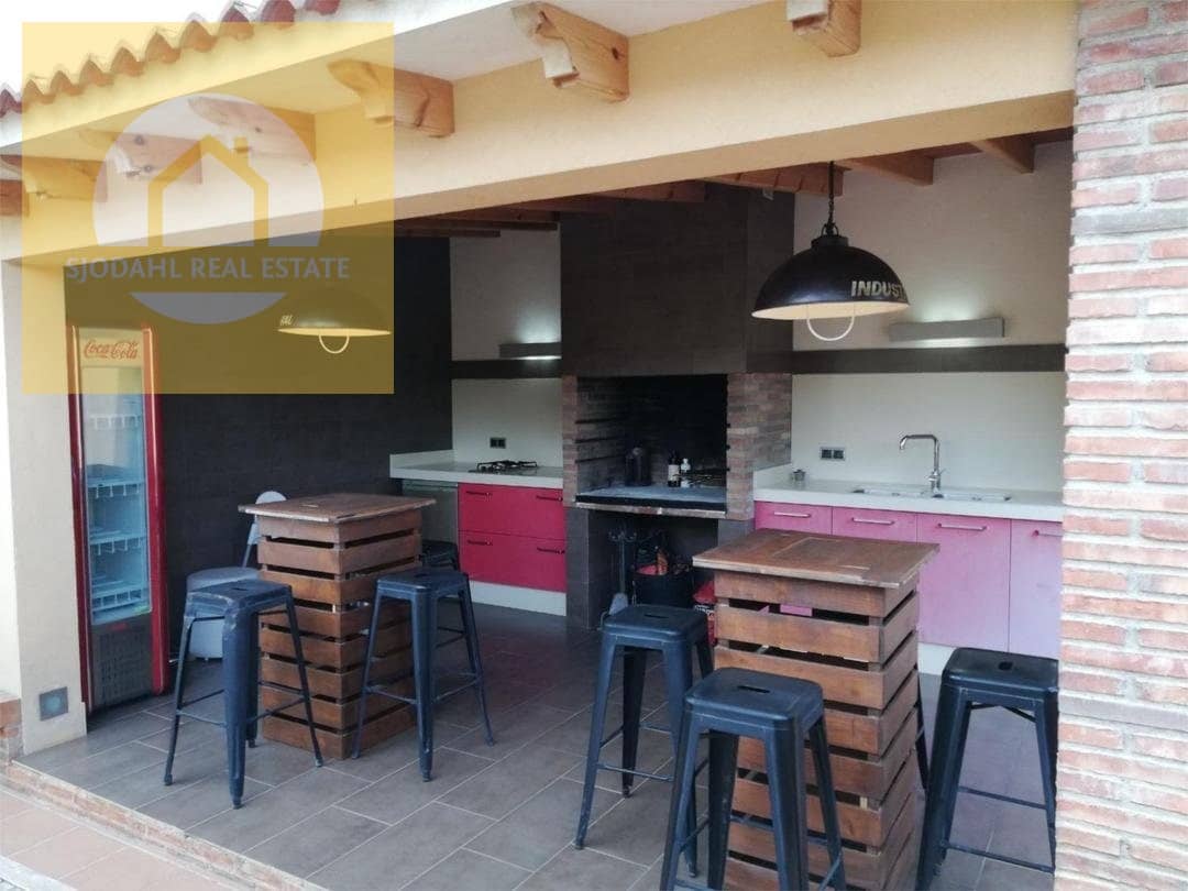 5 sovrum Hus till salu i La Nucia med pool garage - 550 000 € (Ref: 9237253)