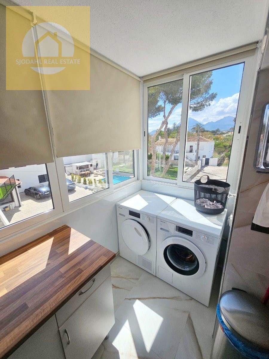 2 bedroom Apartment for sale in Altea with pool garage - € 659,000 (Ref: 9237256)