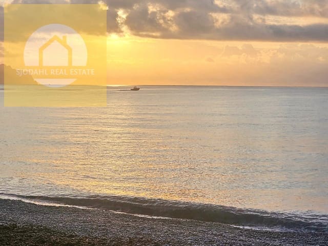 2 bedroom Apartment for sale in Altea with pool garage - € 659,000 (Ref: 9237256)