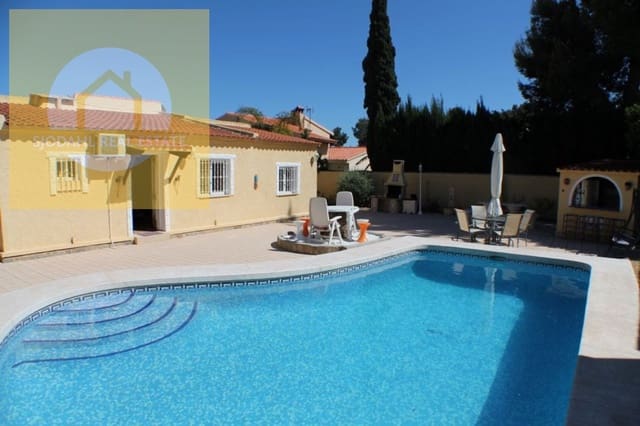 3 bedroom Villa for sale in Escandinavia - Cautivador, Alfaz del Pi / L'Alfàs del Pi with pool - € 550,000 (Ref: 9237946)