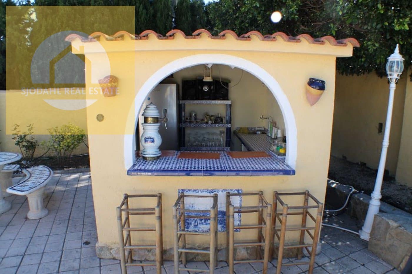 3 soveværelse Villa til salg i Alfaz del Pi / L'Alfas del Pi med swimmingpool - € 550.000 (Ref: 9237946)