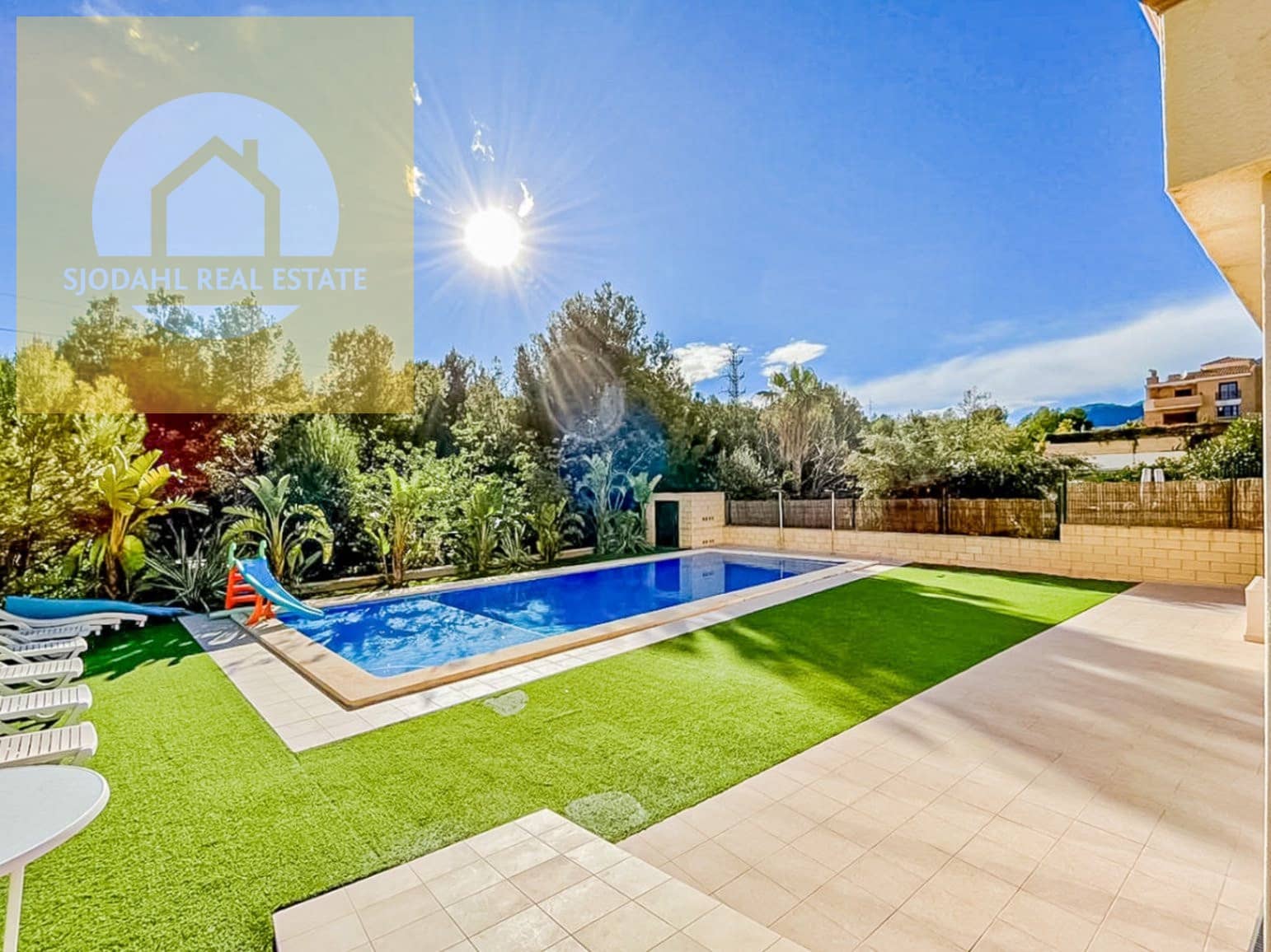 4 bedroom Villa for sale in La Nucia with pool garage - € 580,000 (Ref: 9240913)