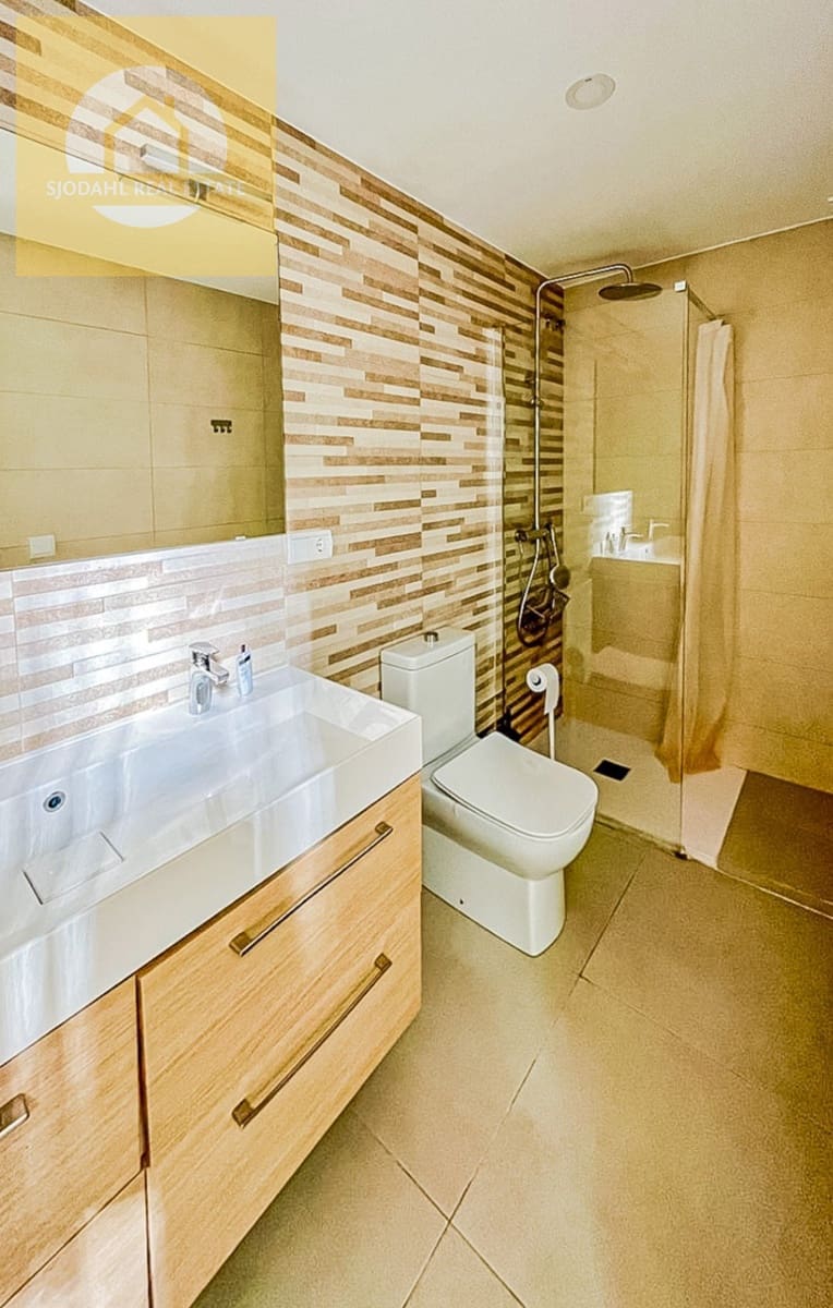 4 bedroom Villa for sale in La Nucia with pool garage - € 580,000 (Ref: 9240913)