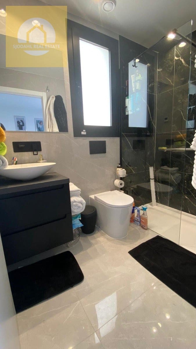 4 makuuhuone Huvila myytävänä paikassa Finestrat mukana uima-altaan 
autotalli - 799 000 € (Ref: 9240914)