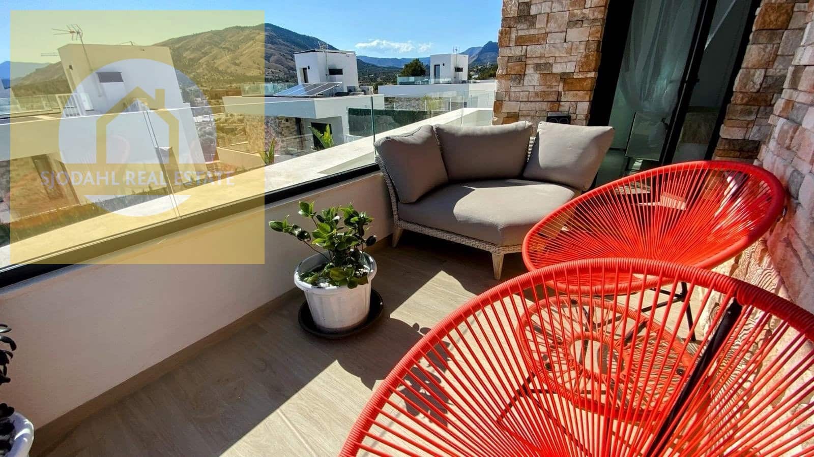 4 makuuhuone Huvila myytävänä paikassa Finestrat mukana uima-altaan 
autotalli - 799 000 € (Ref: 9240914)