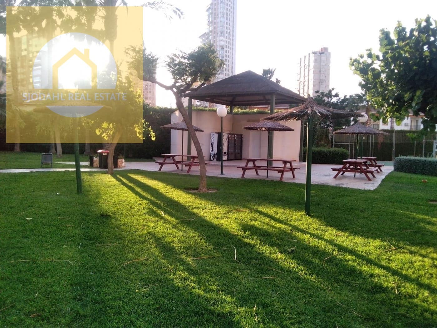 3 makuuhuone Huoneisto myytävänä paikassa Benidorm mukana uima-altaan 
autotalli - 495 000 € (Ref: 9242256)