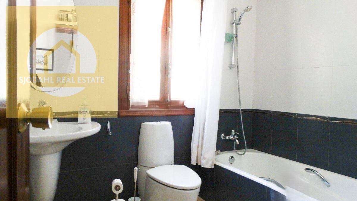 4 soveværelse Villa til salg i Benidorm med swimmingpool garage - € 640.000 (Ref: 9242257)