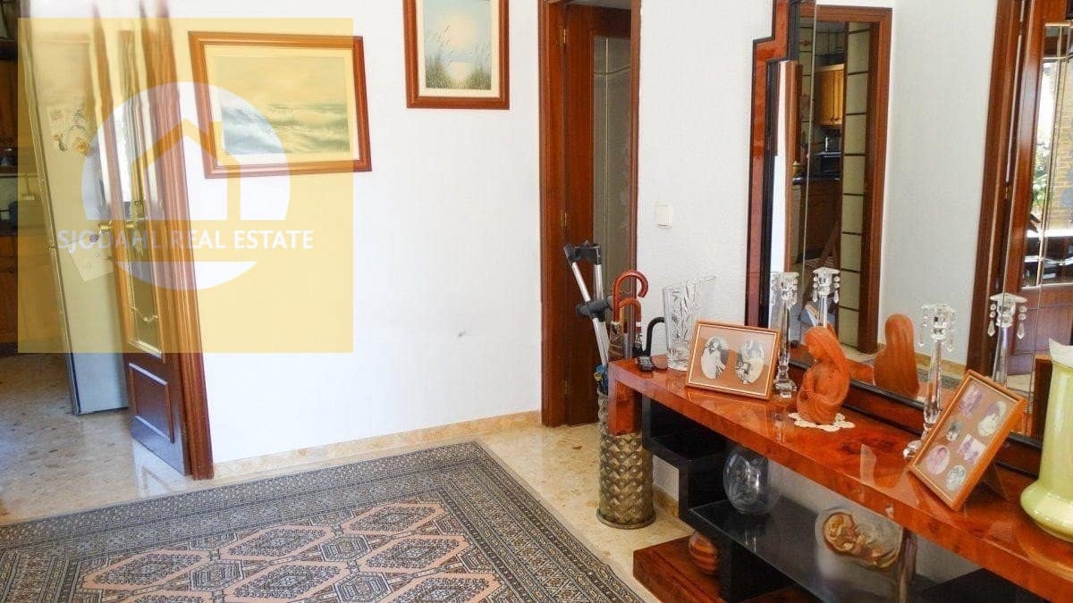 4 soveværelse Villa til salg i Benidorm med swimmingpool garage - € 640.000 (Ref: 9242257)