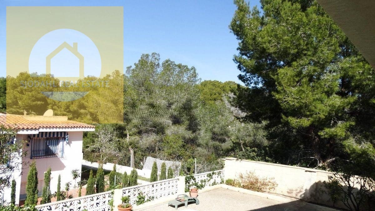 4 soveværelse Villa til salg i Benidorm med swimmingpool garage - € 640.000 (Ref: 9242257)