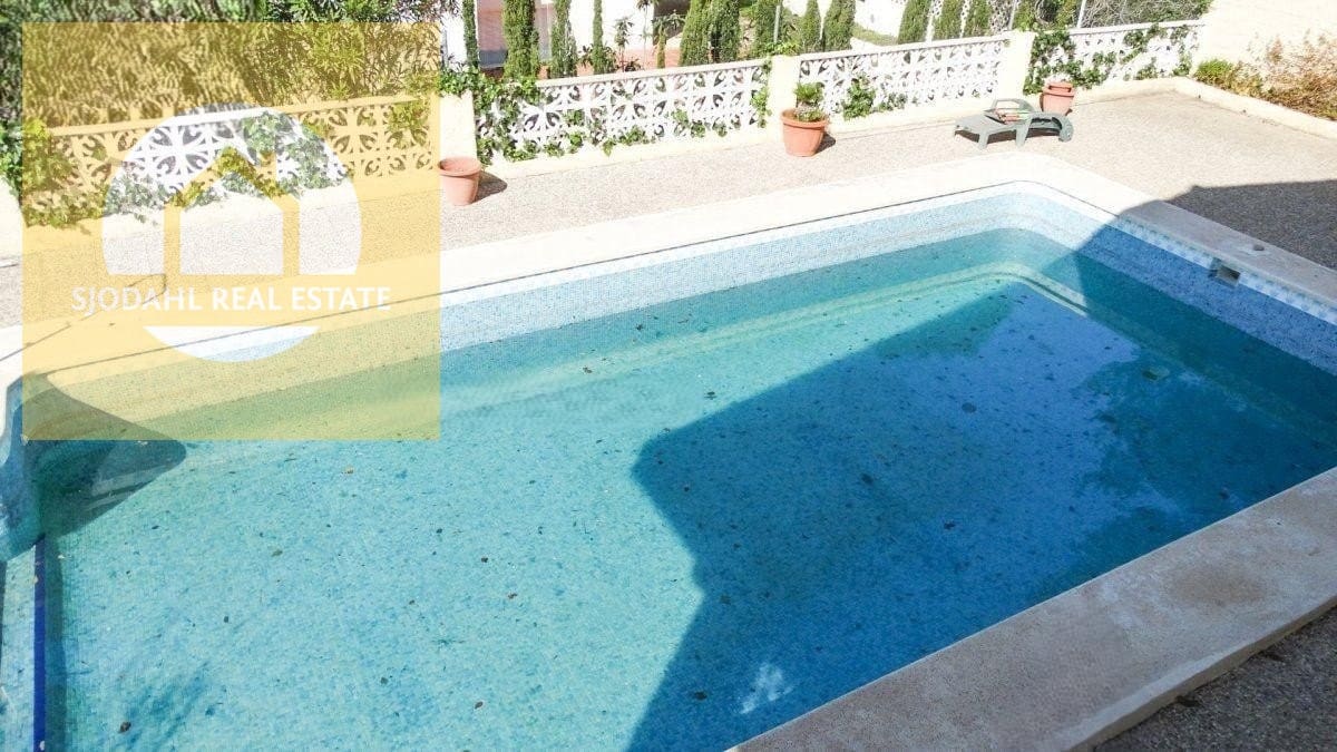 4 soveværelse Villa til salg i Benidorm med swimmingpool garage - € 640.000 (Ref: 9242257)