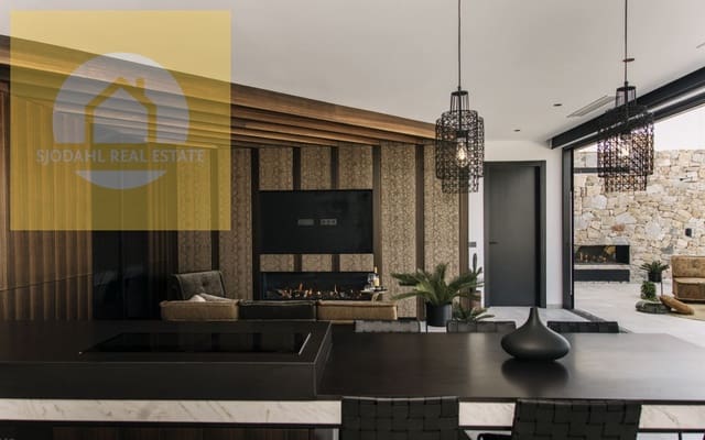 4 bedroom Villa for sale in Ciudad Quesada, Rojales with pool garage - € 995,000 (Ref: 9253974)