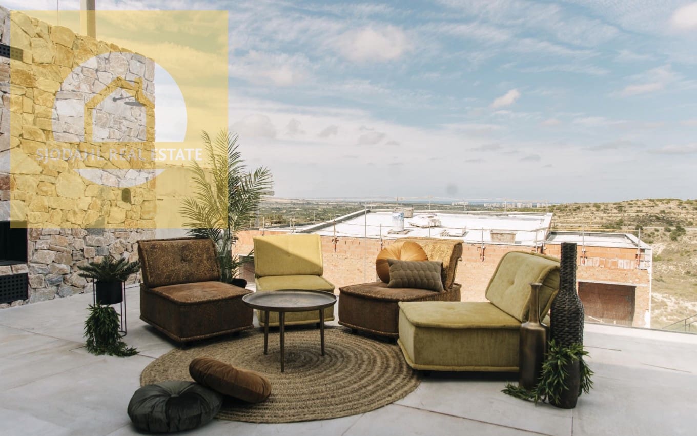 Chalet de 4 habitaciones en Rojales en venta con piscina garaje - 995.000 € (Ref: 9253974)