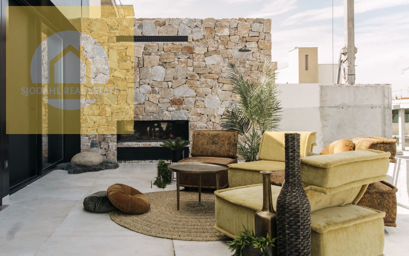 Chalet de 4 habitaciones en Rojales en venta con piscina garaje - 995.000 € (Ref: 9253974)