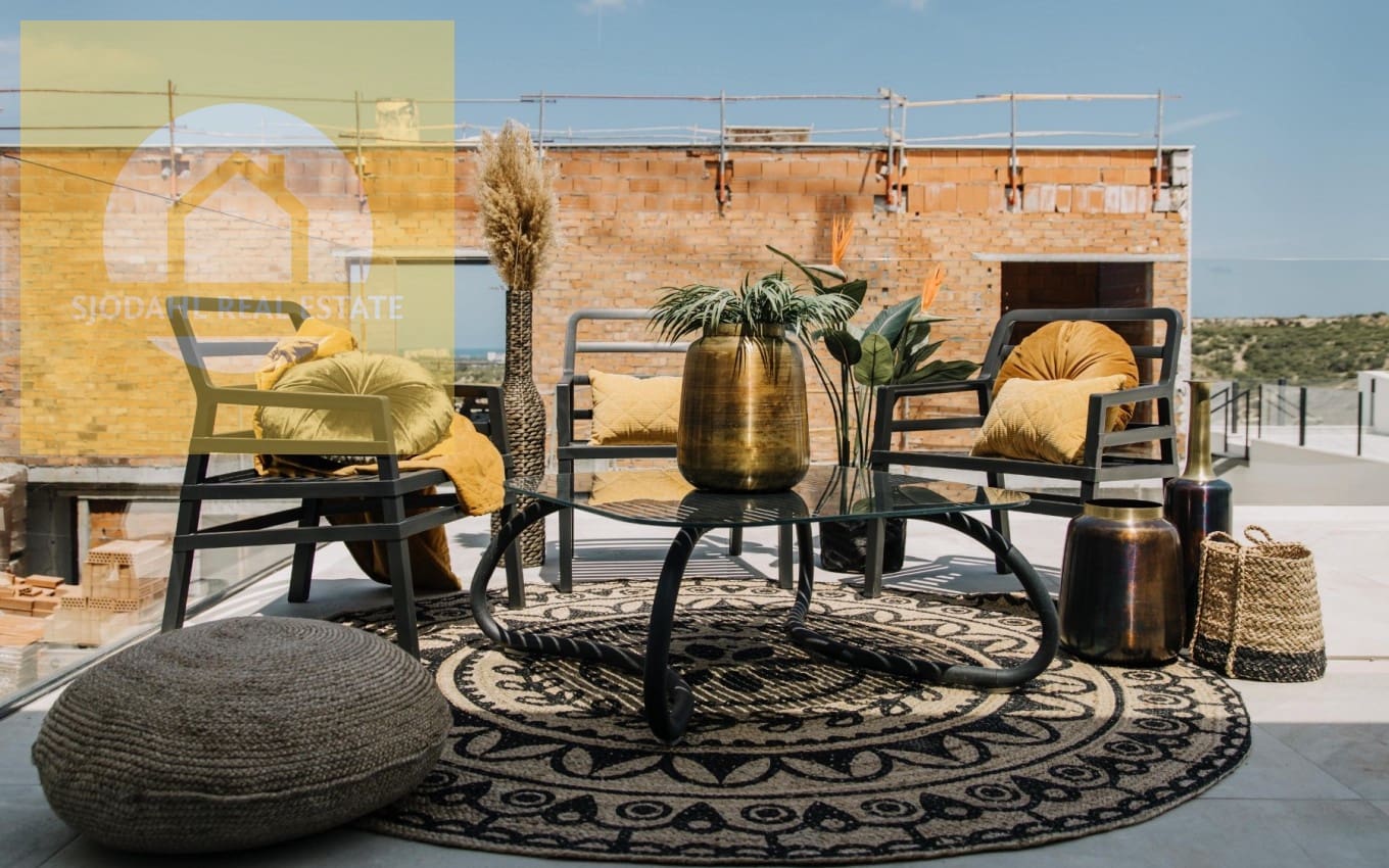 Chalet de 4 habitaciones en Rojales en venta con piscina garaje - 995.000 € (Ref: 9253974)