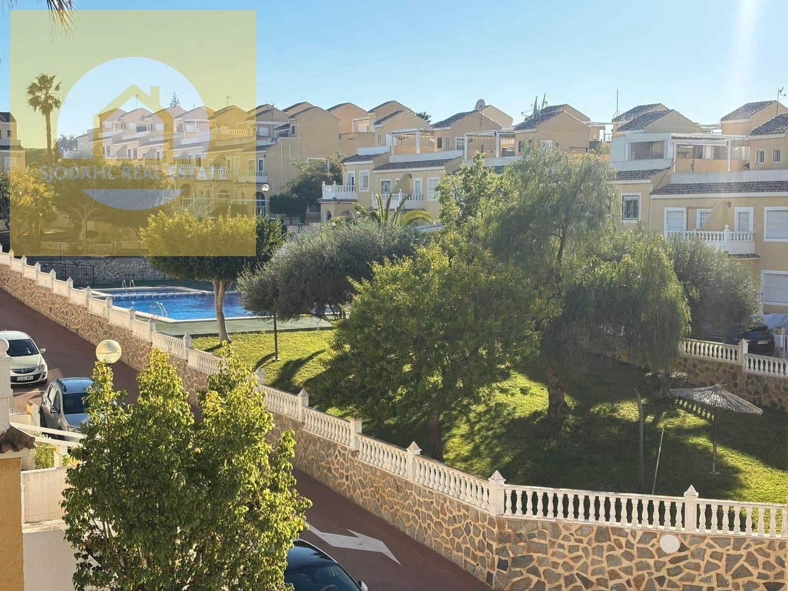 2 bedroom Townhouse for sale in Gran Alacant with pool garage - € 227,000 (Ref: 9642468)